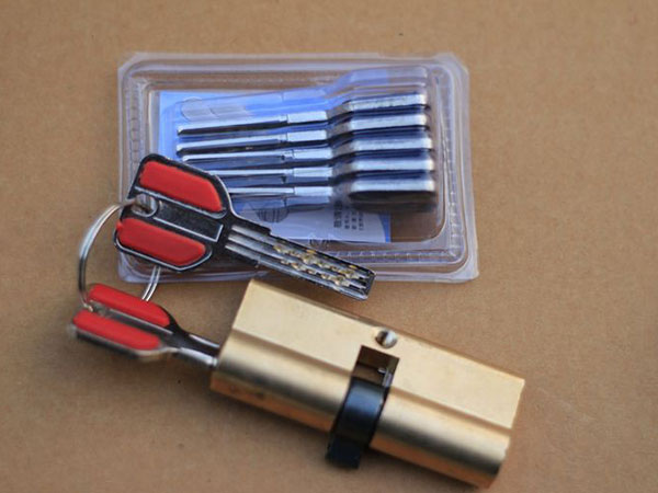 甘孜24小时上门开锁公司